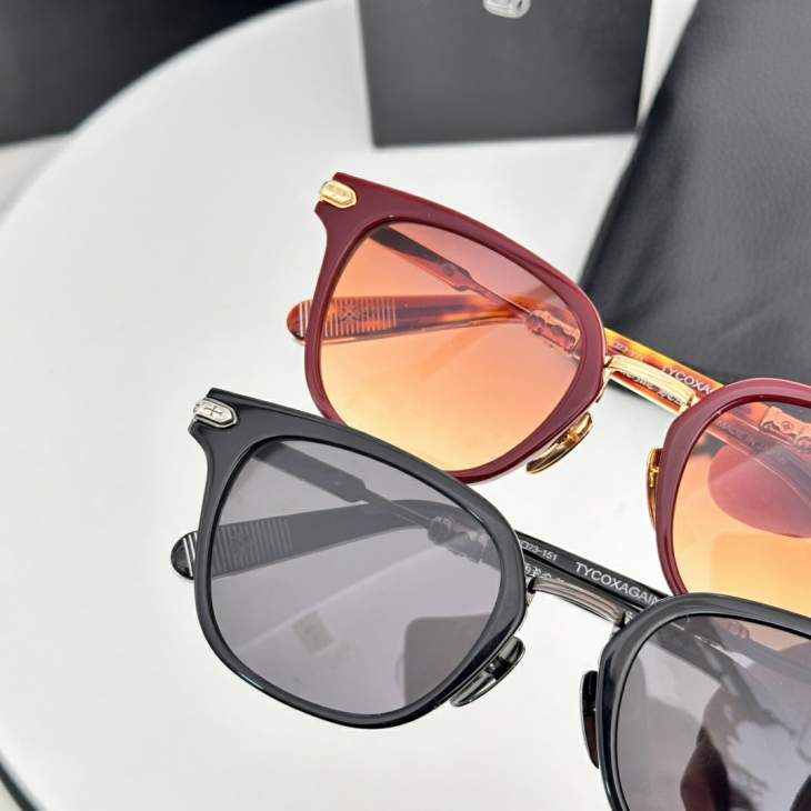 Picture of Chrome Hearts Sunglasses _SKUfw72188526fw
